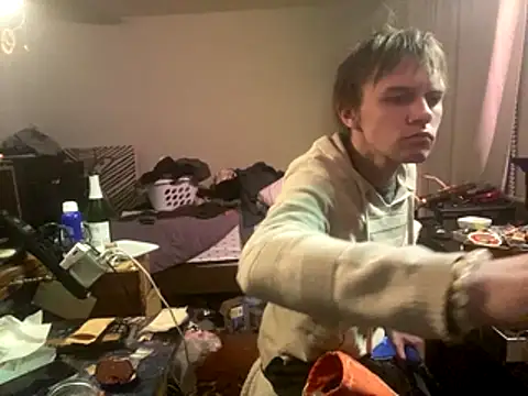 XanderOzzz online show from 12-15-25, 10:52