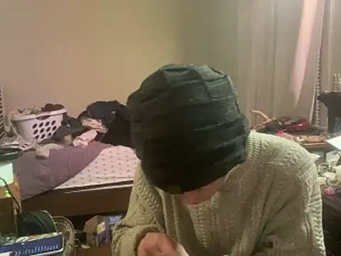 XanderOzzz online show from 12-19-25, 10:11