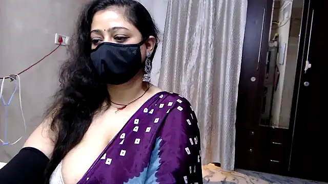 Snapshot of sexy_indianboobs chatting on 06-27-26, 02:23 sexy indianboobs online show from 06-27-26, 02:23