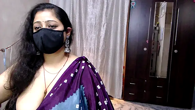 Snapshot of sexy_indianboobs chatting on 07-07-26, 11:47 sexy indianboobs online show from 07-07-26, 11:47