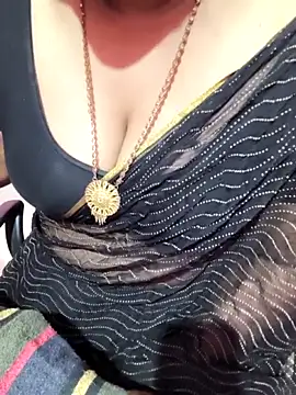 Snapshot of Tamil-rami chatting on 06-10-26, 07:40 Tamil-rami online show from 06-10-26, 07:40