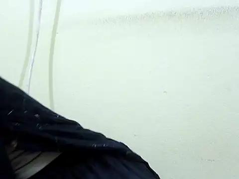 Snapshot of smallcuute chatting on 12-03-25, 08:18 smallcuute online show from 12-03-25, 08:18