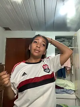 Snapshot of Crisschiavo chatting on 09-25-25, 01:04 Crisschiavo online show from 09-25-25, 01:04