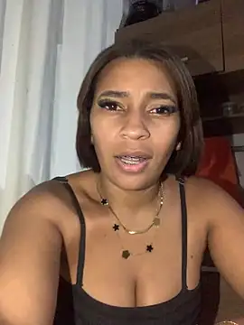 Snapshot of Crisschiavo chatting on 11-14-25, 01:48 Crisschiavo online show from 11-14-25, 01:48