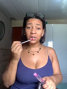 Snapshot of Crisschiavo chatting on 12-01-25, 12:32 Crisschiavo online show from 12-01-25, 12:32