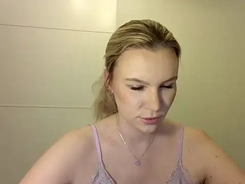 SadieBrilliance online show from 10-14-25, 06:09