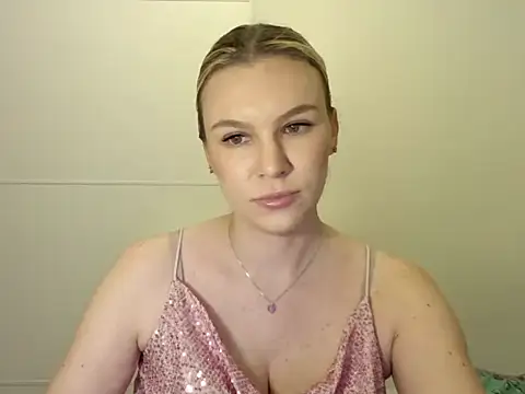 SadieBrilliance online show from 10-21-25, 06:08