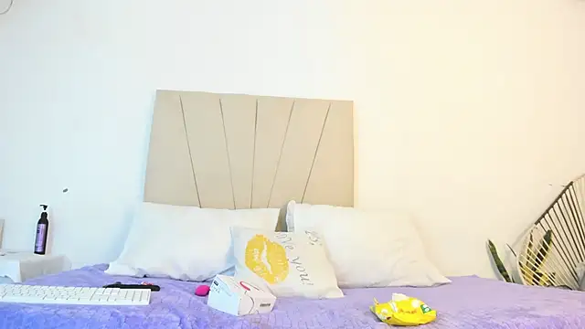  Miaa khalifa  online show from 10-03-25, 02:14