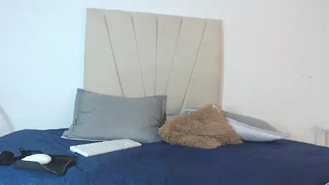  Miaa khalifa  online show from 11-13-25, 12:48