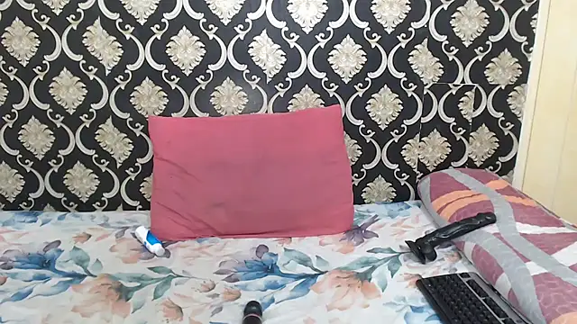 ExoticCandyx online show from 12-04-25, 06:27