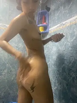 Snapshot of keith_russo chatting on 10-20-25, 10:16 keith russo online show from 10-20-25, 10:16