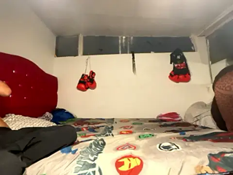 Snapshot of keith_russo chatting on 12-17-25, 12:38 keith russo online show from 12-17-25, 12:38