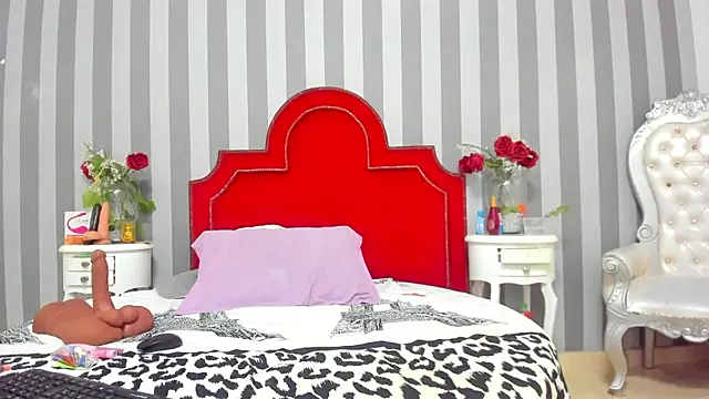 Salomee hernandez online show from 12-05-25, 12:47