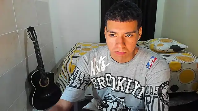 Snapshot of TeamPorn_19 chatting on 09-10-25, 06:02 TeamPorn 19 online show from 09-10-25, 06:02