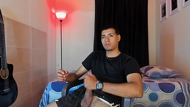 Snapshot of TeamPorn_19 chatting on 10-18-25, 05:21 TeamPorn 19 online show from 10-18-25, 05:21