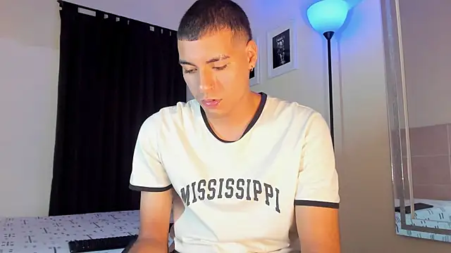 Snapshot of TeamPorn_19 chatting on 10-26-25, 03:56 TeamPorn 19 online show from 10-26-25, 03:56