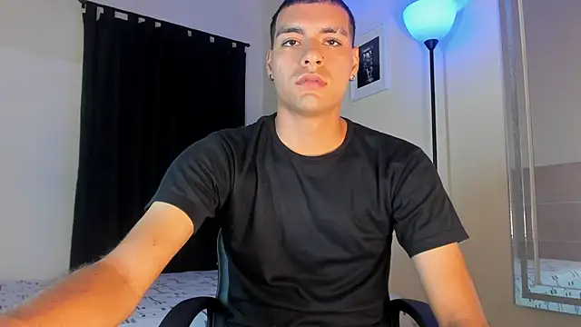 Snapshot of TeamPorn_19 chatting on 10-28-25, 03:43 TeamPorn 19 online show from 10-28-25, 03:43