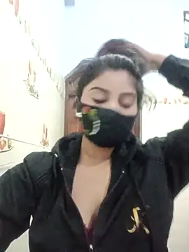 Snapshot of Hot-Soniya733 chatting on 12-19-25, 07:54 Hot-Soniya733 online show from 12-19-25, 07:54