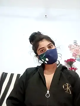 Snapshot of Hot-Soniya733 chatting on 01-08-26, 11:34 Hot-Soniya733 online show from 01-08-26, 11:34