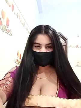 Snapshot of Hot-Soniya733 chatting on 02-28-26, 04:08 Hot-Soniya733 online show from 02-28-26, 04:08