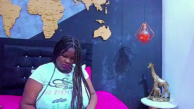 Maiam  Rossi online show from 11-22-25, 11:53