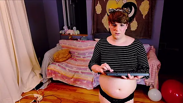 Snapshot of Maddy_cat_91 chatting on 09-17-25, 11:50 Maddy cat 91 online show from 09-17-25, 11:50