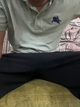 Snapshot of hamstar09 chatting on 09-12-25, 07:03 hamstar09 online show from 09-12-25, 07:03