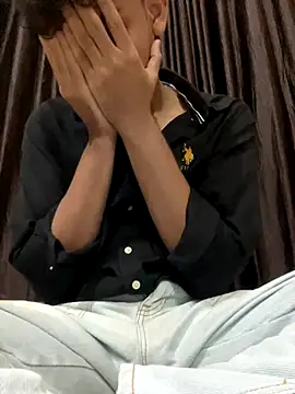 Snapshot of hamstar09 chatting on 10-31-25, 01:34 hamstar09 online show from 10-31-25, 01:34