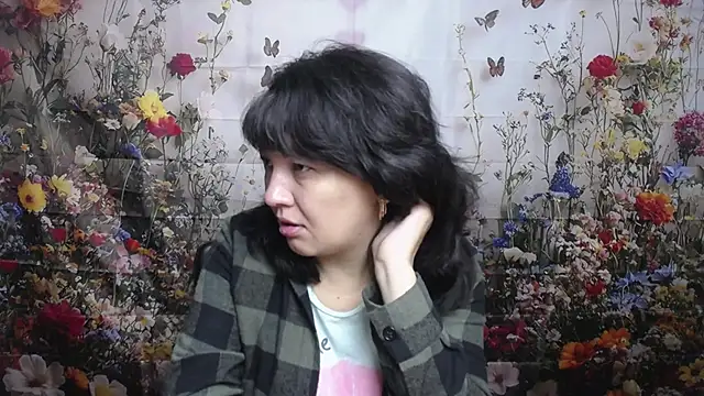 SelenaFly online show from 09-25-25, 05:11