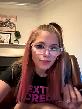 Snapshot of Riley_ray69 chatting on 09-14-25, 12:54 Riley ray69 online show from 09-14-25, 12:54