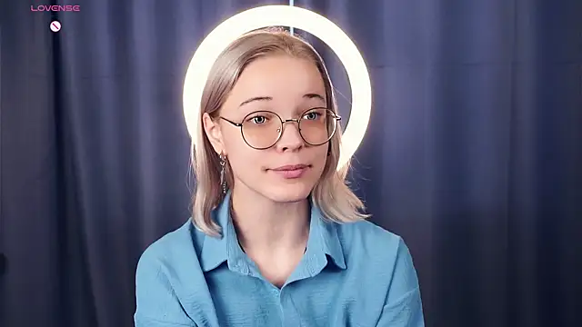 EdaKirkIin online show from 10-15-25, 06:24