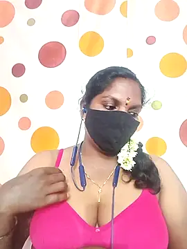 Snapshot of Tamil_Abinaya chatting on 10-28-25, 05:26 Tamil Abinaya online show from 10-28-25, 05:26