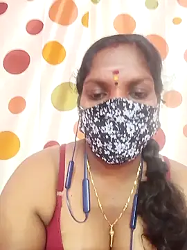 Snapshot of Tamil_Abinaya chatting on 12-14-25, 02:39 Tamil Abinaya online show from 12-14-25, 02:39