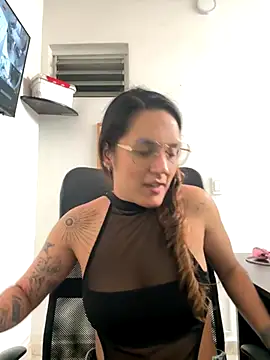 Sophia House  online show from 10-20-25, 06:19