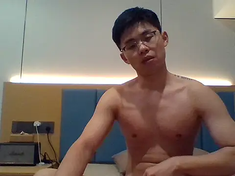 Snapshot of jensenyep chatting on 10-15-25, 06:19 jensenyep online show from 10-15-25, 06:19