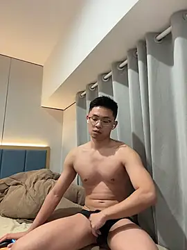 Snapshot of jensenyep chatting on 11-25-25, 02:06 jensenyep online show from 11-25-25, 02:06