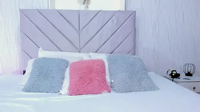 Victoria Guzman online show from 02-09-26, 04:22