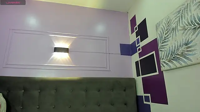 tiiny emilly online show from 09-23-25, 09:07