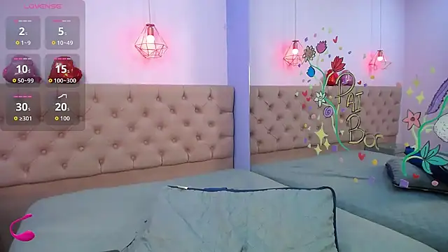 tiiny emilly online show from 10-01-25, 09:32