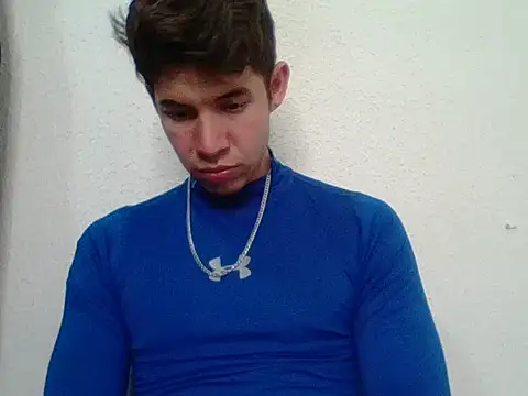 Maxtaylor18 online show from 10-16-25, 04:13