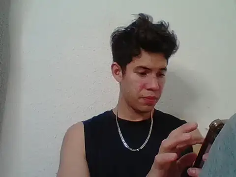 Maxtaylor18 online show from 10-17-25, 02:04