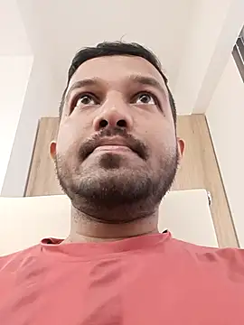 Snapshot of VJ17 chatting on 10-05-25, 04:55 VJ17 online show from 10-05-25, 04:55