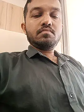 Snapshot of VJ17 chatting on 10-07-25, 05:48 VJ17 online show from 10-07-25, 05:48