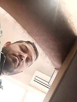 Snapshot of VJ17 chatting on 10-09-25, 06:55 VJ17 online show from 10-09-25, 06:55