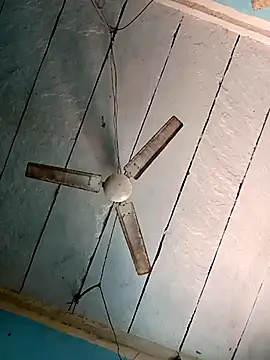 Hot ronak online show from 10-17-25, 08:39