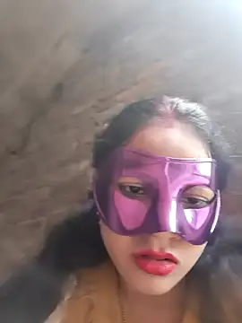 Snapshot of Hot_Alia04 chatting on 10-27-25, 11:14 Hot Alia04 online show from 10-27-25, 11:14