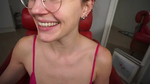 Snapshot of Scorpion_Peach chatting on 11-06-25, 11:22 Scorpion Peach online show from 11-06-25, 11:22