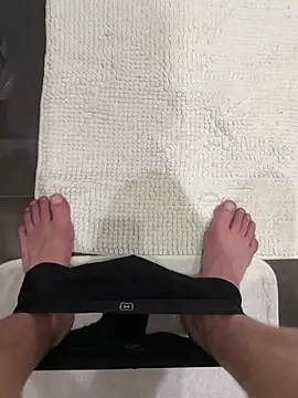 Snapshot of myPriority01 chatting on 09-25-25, 06:22 myPriority01 online show from 09-25-25, 06:22