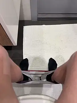 Snapshot of myPriority01 chatting on 09-27-25, 08:58 myPriority01 online show from 09-27-25, 08:58