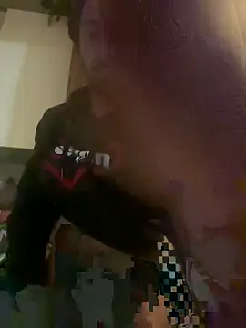 Snapshot of piacentino69 chatting on 10-23-25, 10:36 piacentino69 online show from 10-23-25, 10:36